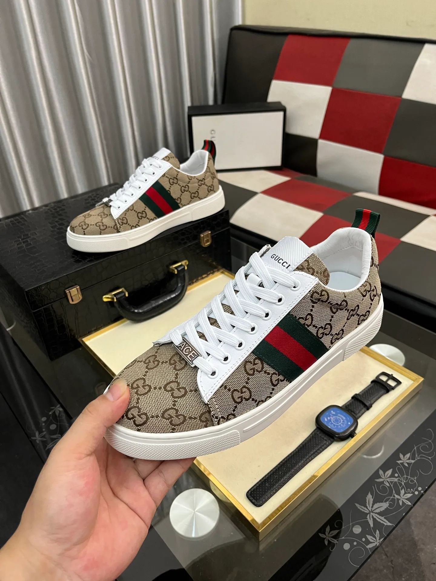 Men's Men's Shoes💰420⌚️⌚️【GUCCI】Gucci men's latest white shoe series casual shoes! The official website is built 1:1. Upper: Made of imported cowhide, with electric embroidery ➕Inner lining: Made of high-quality first-layer pigskin, soft and comfortable. Picky material selection and exquisite workmanship give you the best enjoyment. Size: 38-443️⃣Colors available